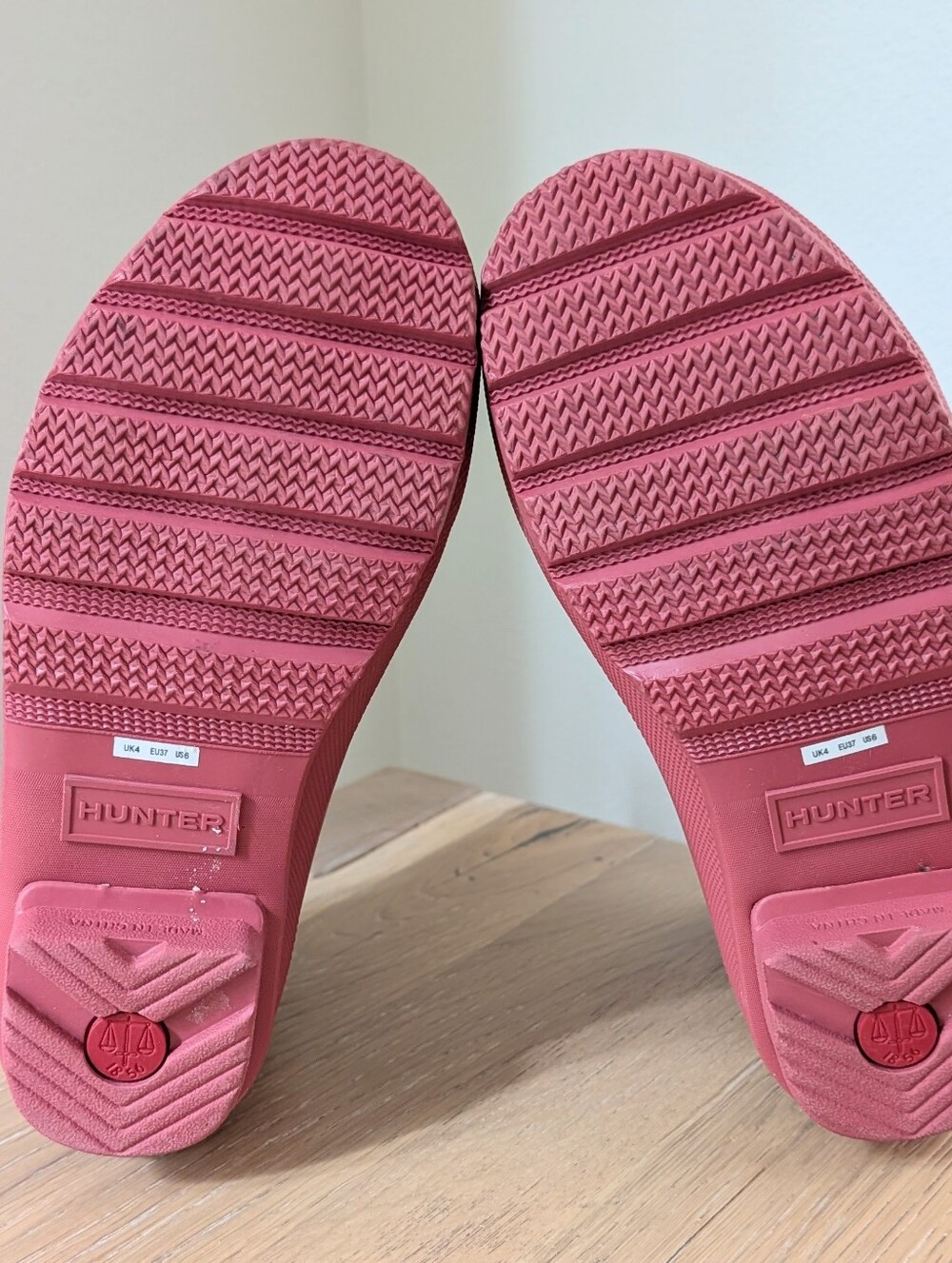 Hunter Classic Original Matte Short Rain Boots in Rose Pink - 6 - Picture 9 of 13